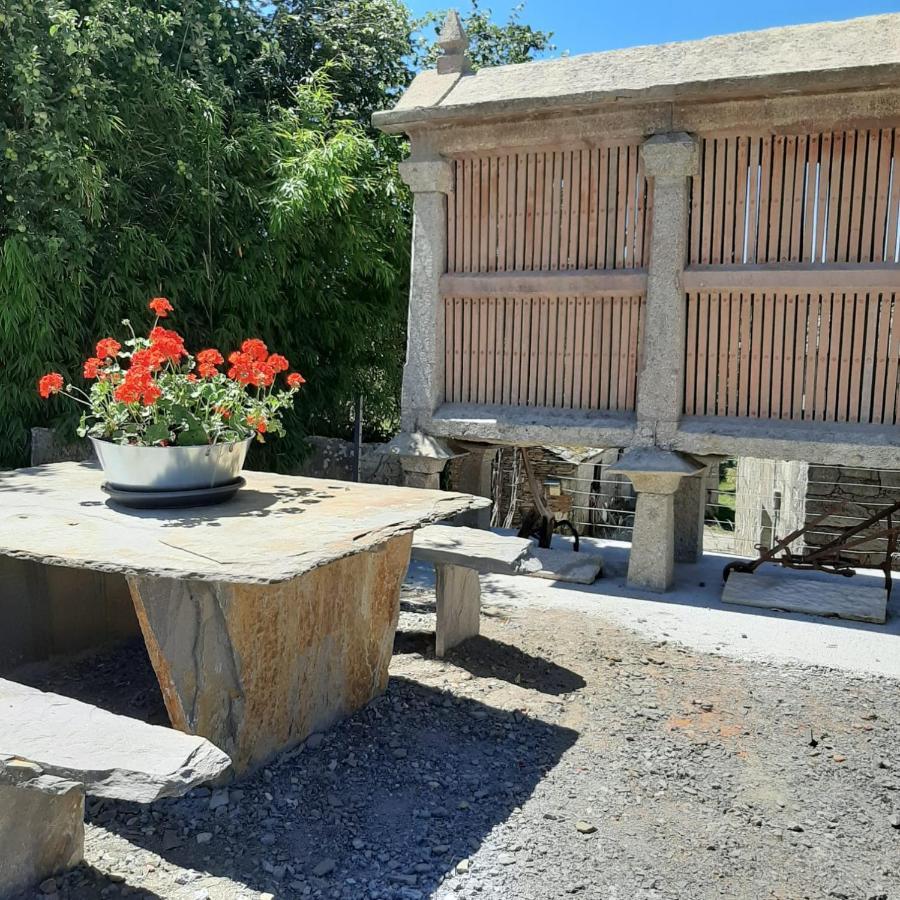 Casa Toiran Guest House Lancara Exterior photo